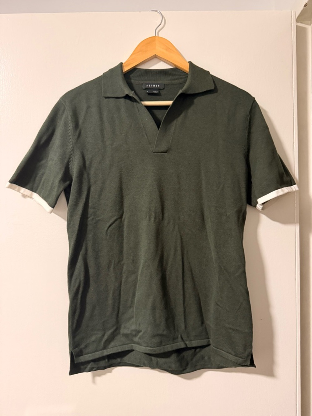 Aether Men's Olive Green Polo with Contrast Sleeve Trim